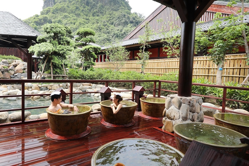 Biệt thự của Sun Group với dịch vụ tắm khoáng nóng nổi tiếng